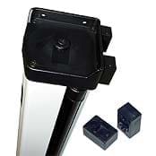 Pantalla manual Ouver MaxTV 16:9 - Con solo dos tornillos en cada extremo podemos fijar la pantalla a la pared o al techo, f�cilmente. Tambi�n se puede adquirir el juego de distanciadores para separar la pantalla de la superficie.